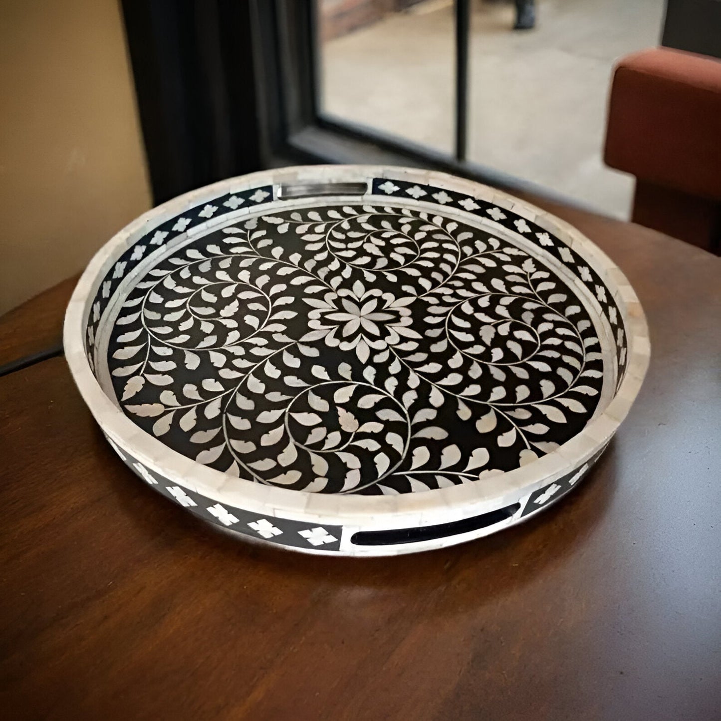 Bone Inlay Round Tray in Floral Design - Black